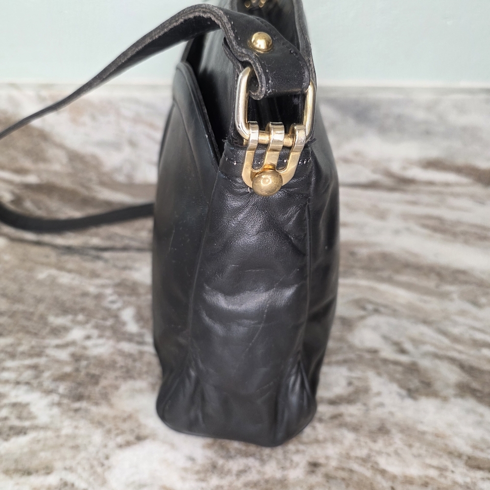 Vintage Etienne Aigner Handcrafted Leather Shoulder Bag Black - Picture 5 of 12